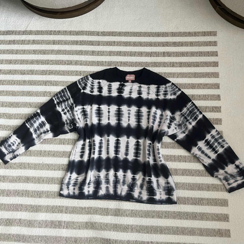 Show Me Your MuMu Monochrome Tie-Dye Top